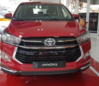 Cận cảnh Toyota Innova 2.0 venturer vừa ra mắt tại Việt Nam